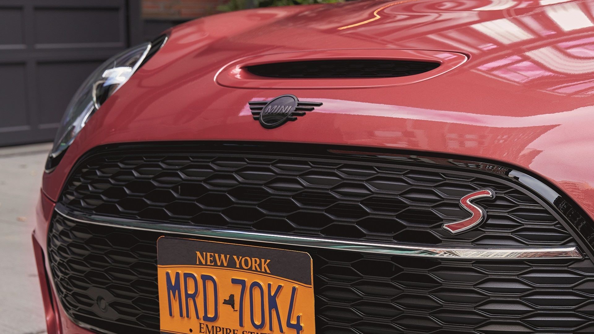 MINI LOGO PIANO BLACK VORN.